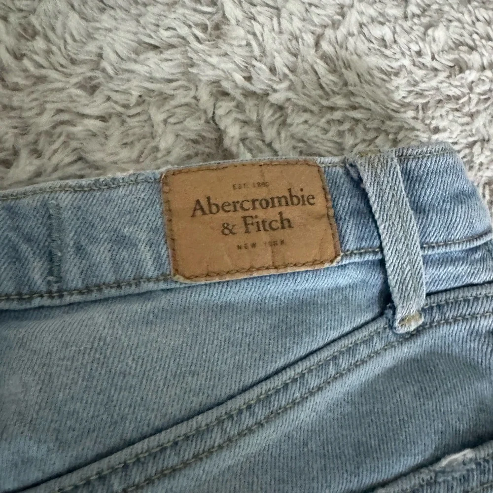 Abercrombie & Fitch Blue Straight Leg High Rise Jeans - Picture 6 of 6